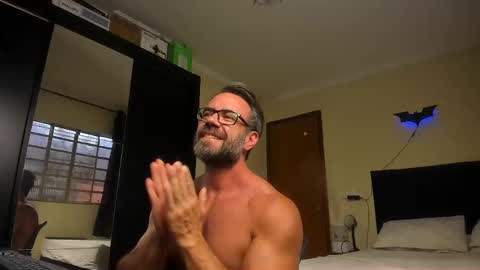 chris online show from 12.03.25