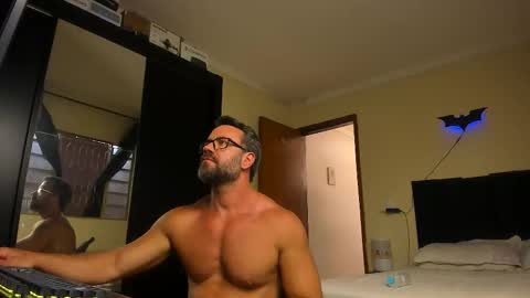 chris online show from 01.10.26