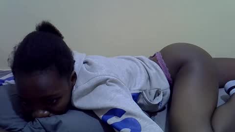 sexyghurl12 online show from 10.03.25