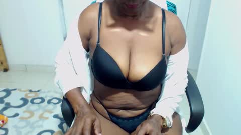 sexyhanny4u online show from 11.22.25