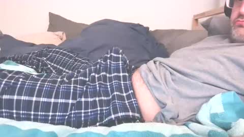 Snapshot of sexyhorndawg chatting on 12.27.24 sexyhorndawg online show from 12.27.24