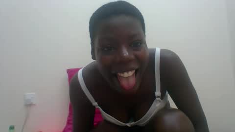 Snapshot of sexyhotgal4 chatting on 09.26.25 MARGARET online show from 09.26.25