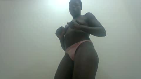 Snapshot of sexyhotgal4 chatting on 10.08.25 MARGARET online show from 10.08.25