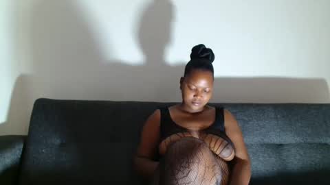 sexykenny04 online show from 10.28.25