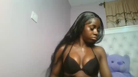 Snapshot of sexykitten200 chatting on 02.08.26 SexyKitty online show from 02.08.26