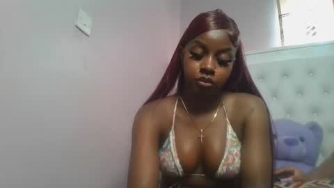 Snapshot of sexykitten200 chatting on 04.09.26 SexyKitty online show from 04.09.26