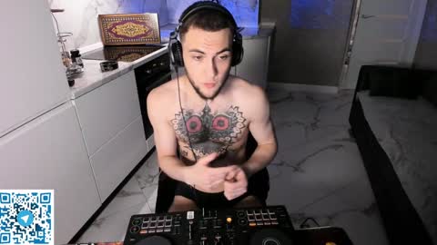 Snapshot of sexykolya chatting on 01.25.25 Kolya online show from 01.25.25