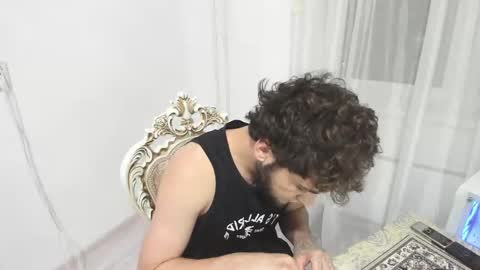 Snapshot of sexykolya chatting on 10.19.25 Kolya online show from 10.19.25