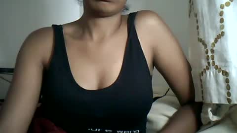 Snapshot of sexylarra12 chatting on 12.14.24 sexylarra12 online show from 12.14.24