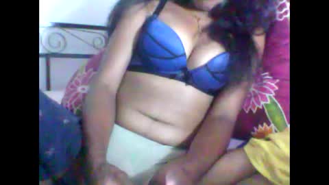 Snapshot of sexylarra12 chatting on 12.29.24 sexylarra12 online show from 12.29.24