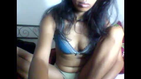 Snapshot of sexylarra12 chatting on 12.29.24 sexylarra12 online show from 12.29.24