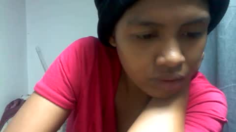 Snapshot of sexylarra12 chatting on 12.21.25 sexylarra12 online show from 12.21.25