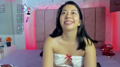 Snapshot of sexylaurita4u chatting on 10.15.25 laura online show from 10.15.25