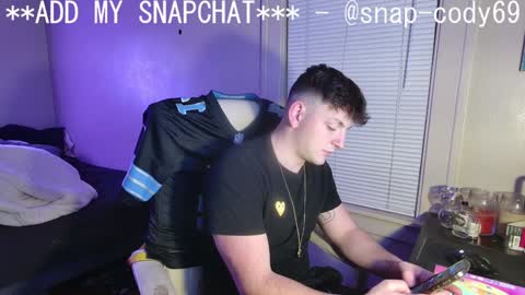 Snapshot of sexylax69 chatting on 12.19.24 sexylax69 online show from 12.19.24