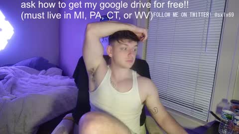 Snapshot of sexylax69 chatting on 02.26.25 sexylax69 online show from 02.26.25