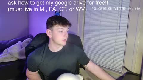 Snapshot of sexylax69 chatting on 03.03.25 sexylax69 online show from 03.03.25