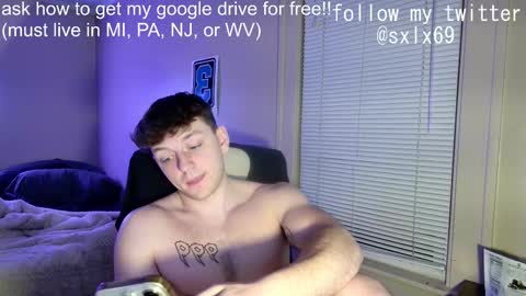 Snapshot of sexylax69 chatting on 03.11.25 sexylax69 online show from 03.11.25