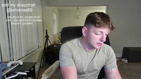 Snapshot of sexylax69 chatting on 09.27.25 sexylax69 online show from 09.27.25