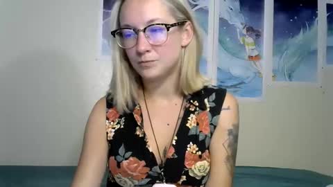 sexylexie93 online show from 10.21.25