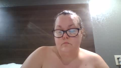 Snapshot of sexylil_bbw chatting on 06.28.26 sexylil_bbw online show from 06.28.26