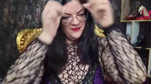 Snapshot of sexylilian chatting on 05.30.26 Mistress Lilian Lestrange online show from 05.30.26