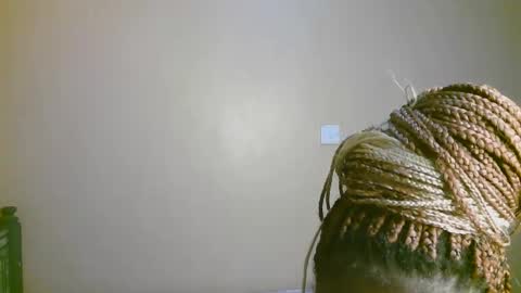 Snapshot of sexylucy33 chatting on 03.03.26 sexylucy33 online show from 03.03.26