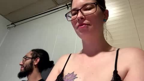Snapshot of sexymilf42088 chatting on 03.12.25 sexymilf42088 online show from 03.12.25