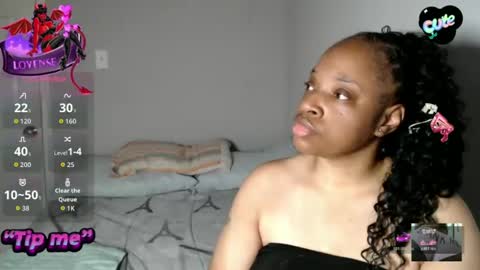 SexyMona online show from 11.23.25