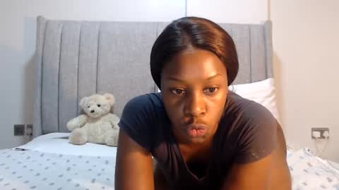 Snapshot of sexymonalisa1 chatting on 05.18.26 sexymonalisa1 online show from 05.18.26