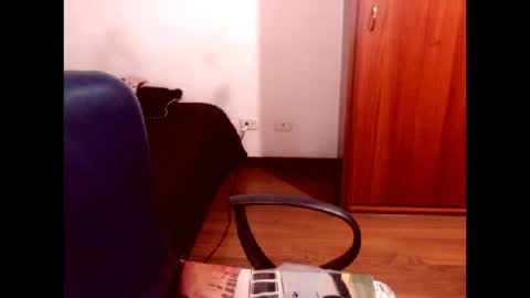 Snapshot of sexymone0618 chatting on 02.05.25 sexymone0618 online show from 02.05.25