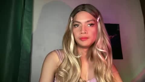 Snapshot of sexynakedweapon chatting on 06.02.26 LIEZEL online show from 06.02.26