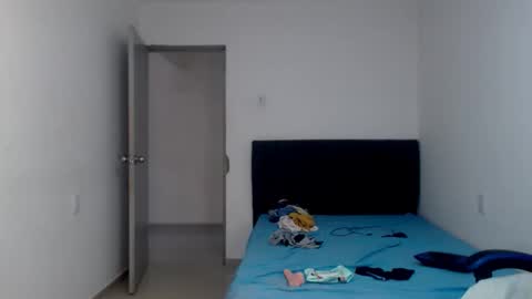 Snapshot of sexynatalia25 chatting on 04.24.26 Natalia Duran online show from 04.24.26
