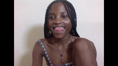 VIVIAN online show from 11.03.25