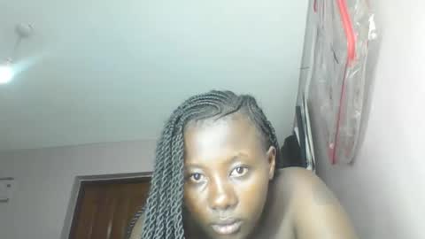 Snapshot of sexypamm chatting on 04.25.26 sexypamm online show from 04.25.26