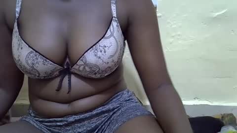 Snapshot of sexypeach98 chatting on 01.06.26 sexypeach98 online show from 01.06.26