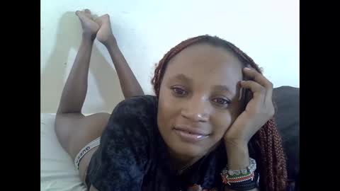 Snapshot of sexypetite4 chatting on 09.26.25 SHARON online show from 09.26.25