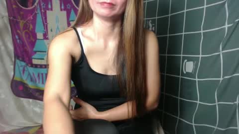 Snapshot of sexypinay2023 chatting on 12.12.24 Goddess Venus online show from 12.12.24