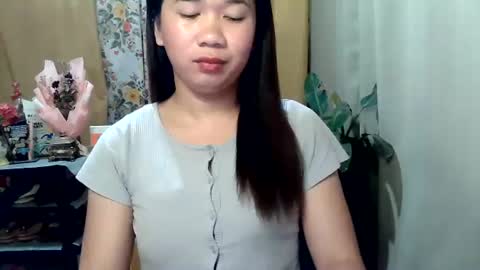 Snapshot of sexypinay_dianara chatting on 06.14.26 sexypinay_dianara online show from 06.14.26