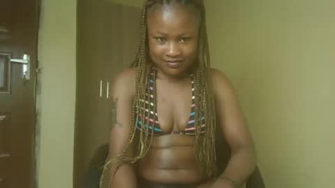 queenivy online show from 11.05.25