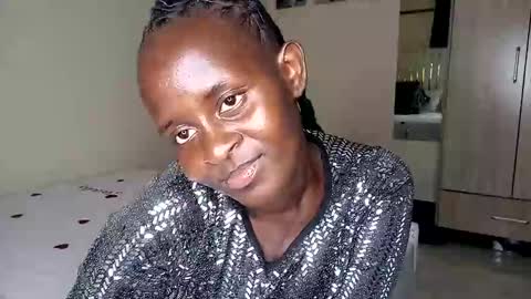 Snapshot of sexyreddebony chatting on 01.16.25 sexyreddebony online show from 01.16.25