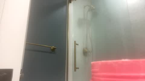 Snapshot of sexyshavenboi chatting on 09.27.25 sexyshavenboi online show from 09.27.25