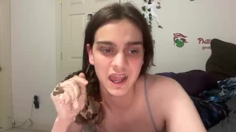 Snapshot of sexyshayla_twink chatting on 03.12.26 sexyshayla_twink online show from 03.12.26
