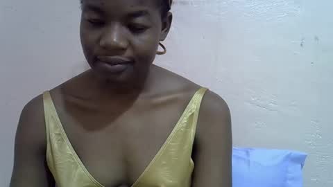 Snapshot of sexyshaz22 chatting on 04.23.26 sexyshaz22 online show from 04.23.26