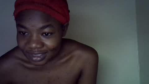 Snapshot of sexyshaz22 chatting on 06.13.26 sexyshaz22 online show from 06.13.26