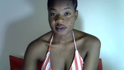 Snapshot of sexyshaz22 chatting on 07.10.26 sexyshaz22 online show from 07.10.26