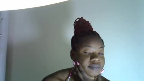 Snapshot of sexyshaz22 chatting on 07.20.26 sexyshaz22 online show from 07.20.26