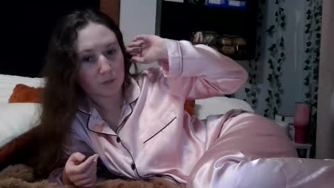 Snapshot of sexystephanie04 chatting on 09.28.25 sexystephanie04 online show from 09.28.25