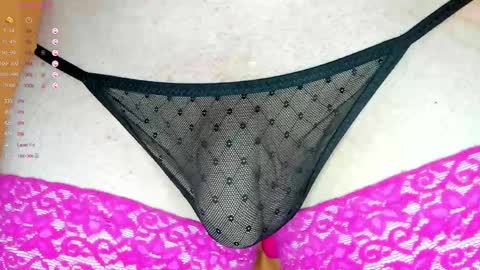 Snapshot of sexythongslut chatting on 04.15.26 Sexythongslut online show from 04.15.26