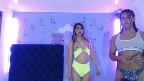 Snapshot of sexytrans_hot999 chatting on 12.19.24 sexytrans_hot999 online show from 12.19.24