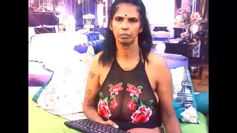 sexyva4u2luv online show from 10.30.25